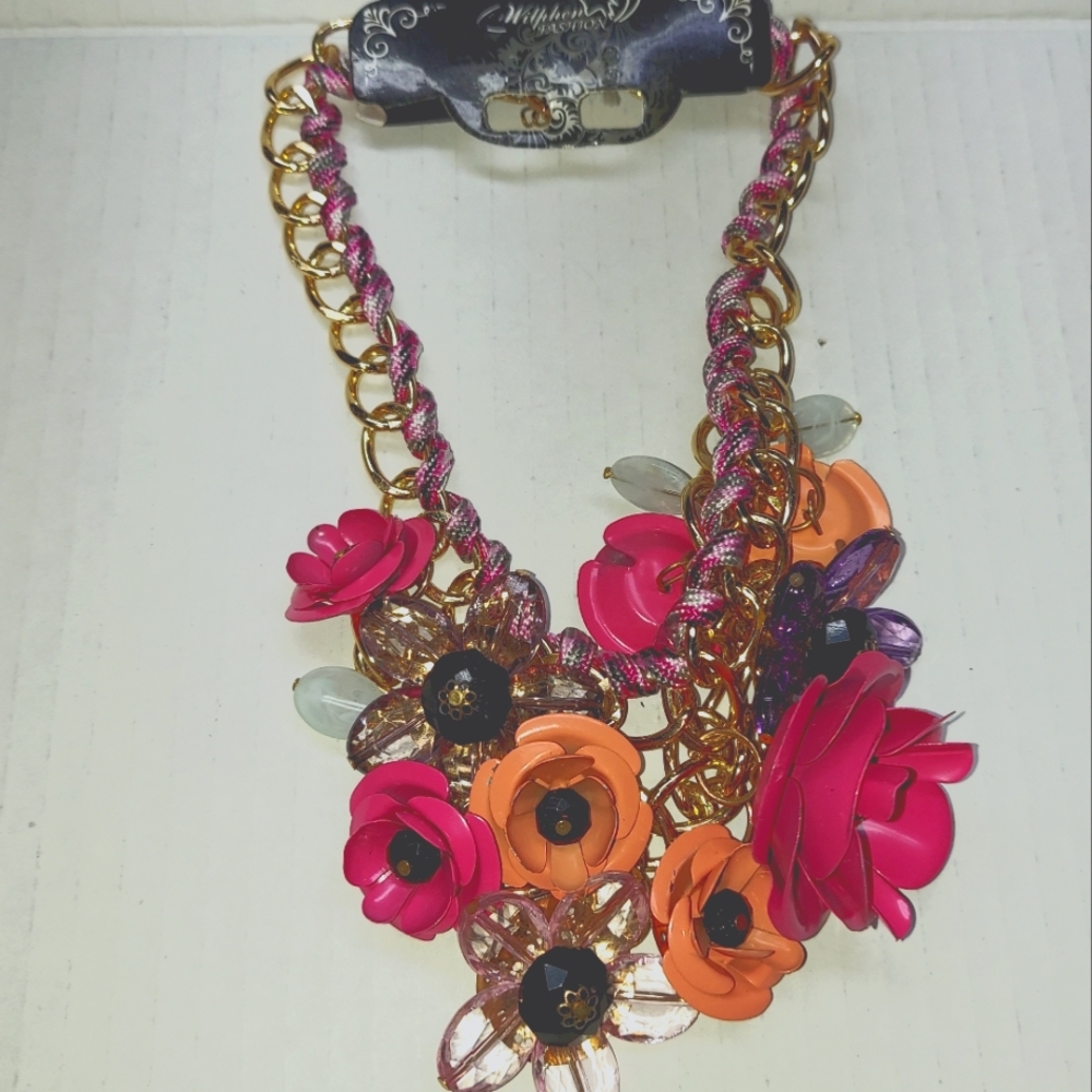 Floral Fashion Necklace